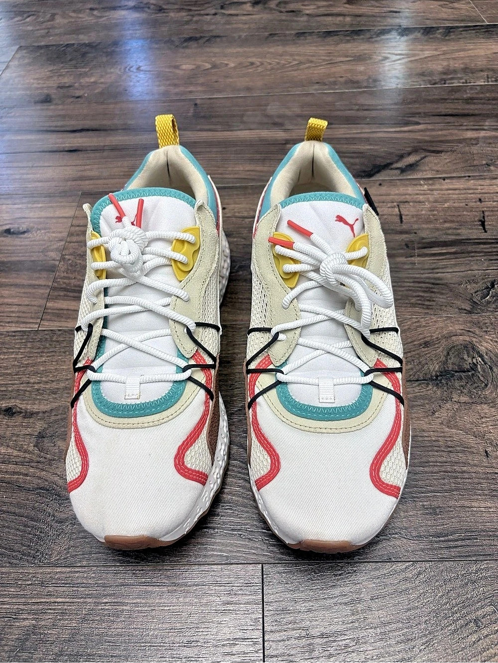 Puma sneakers size 9.5 nwot